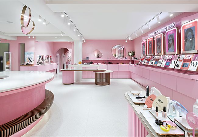 合肥化妝品店裝修怎樣才能使店面形象有特色呢？